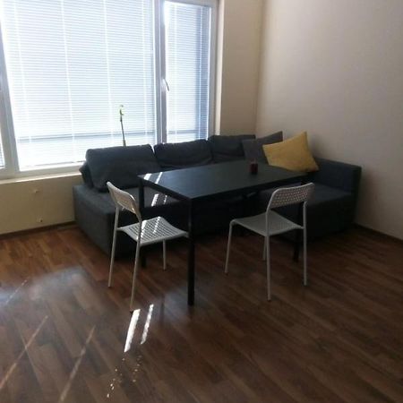 Cozy Apartament Naydenov Burgas Exterior foto