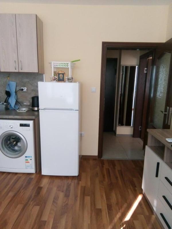 Cozy Apartament Naydenov Burgas Exterior foto